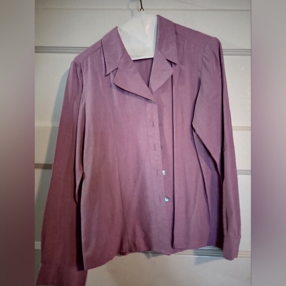 Resume size 6 purple button down shirt